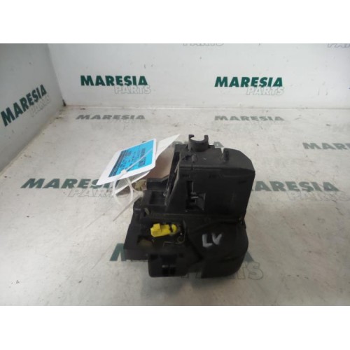 Renault - Megane Scenic - Door lock mechanism 4-door, front left
