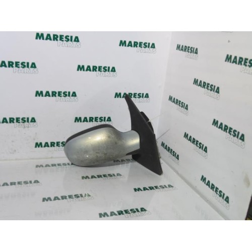 Renault - Megane Scenic - Wing mirror, right