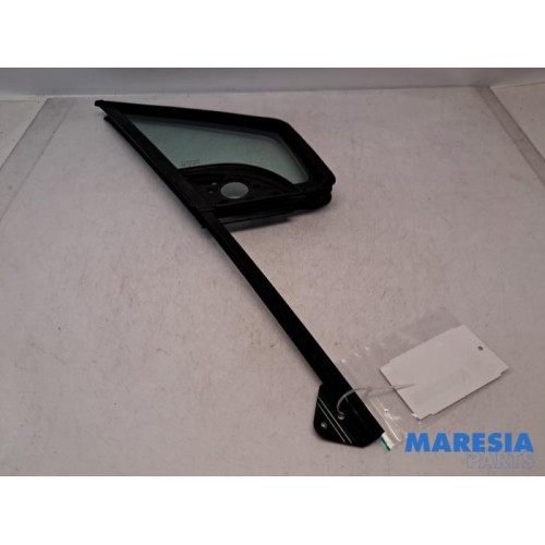 Peugeot - Partner - Quarter light, front right