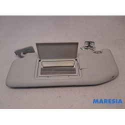 Peugeot - 208 - Sonnenblende