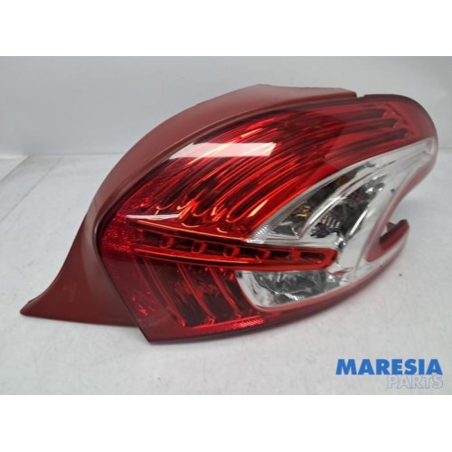 Peugeot - 208 - Taillight, right