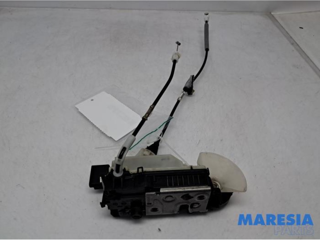 Peugeot - 208 - Door lock mechanism 4-door, front left