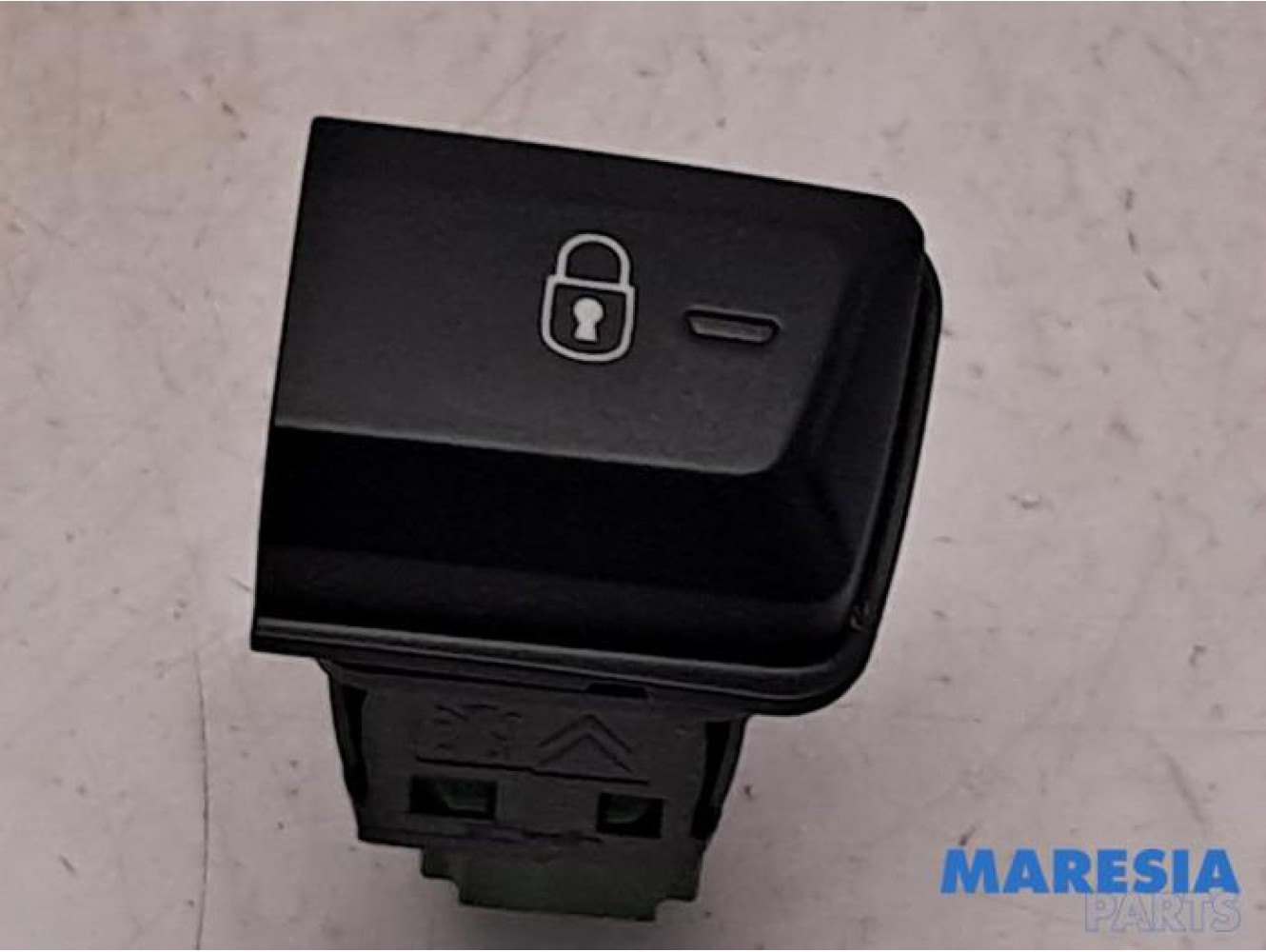 Peugeot - 208 - Central locking switch