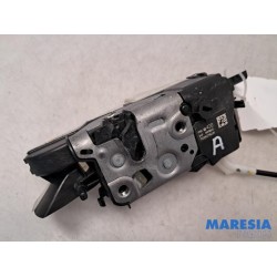 Peugeot - Partner - Minibus/van rear door lock mechanism
