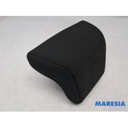 Peugeot - 208 - Headrest