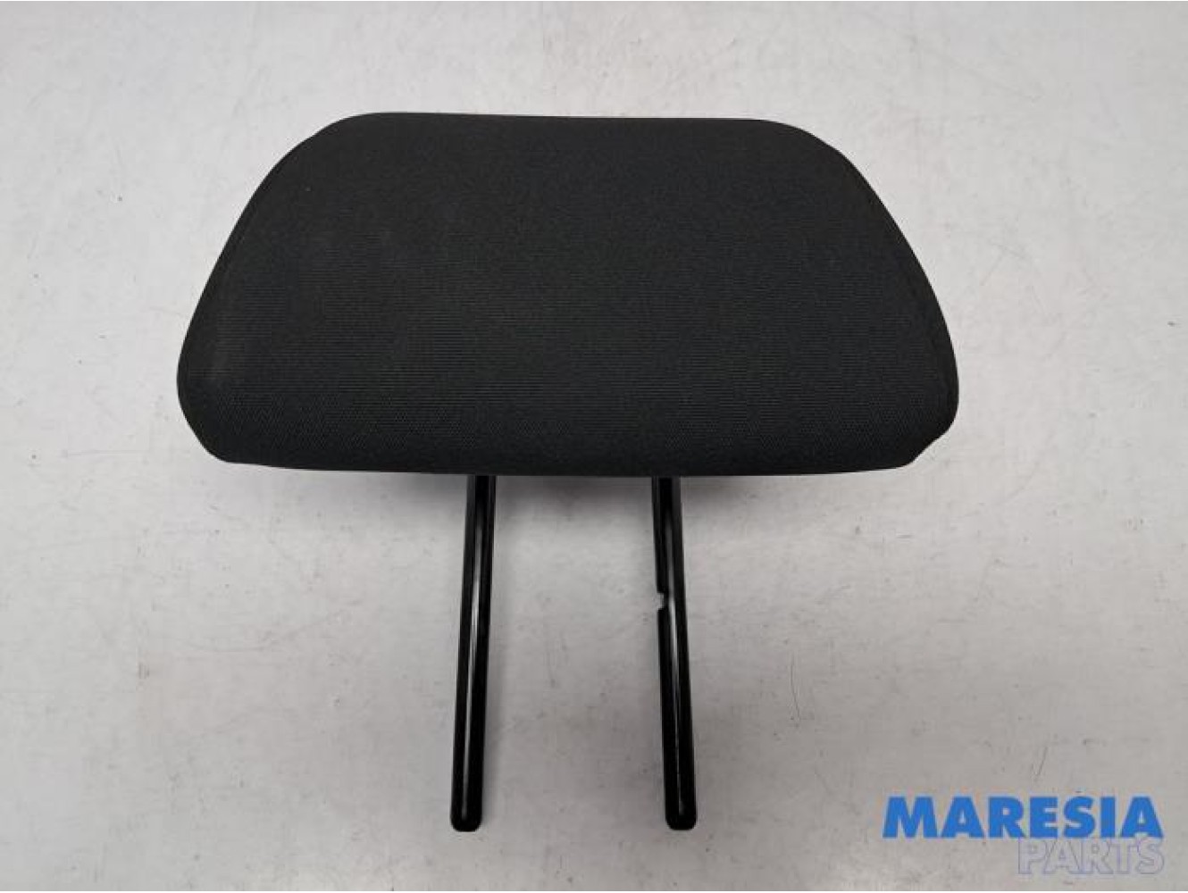 Peugeot - 208 - Headrest