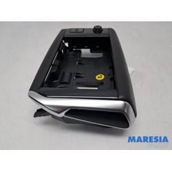 Peugeot - 208 - Radio control panel