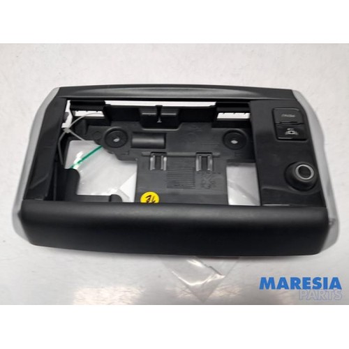 Peugeot - 208 - Radio control panel