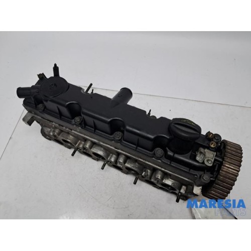 Citroen - C5 - Cylinder head