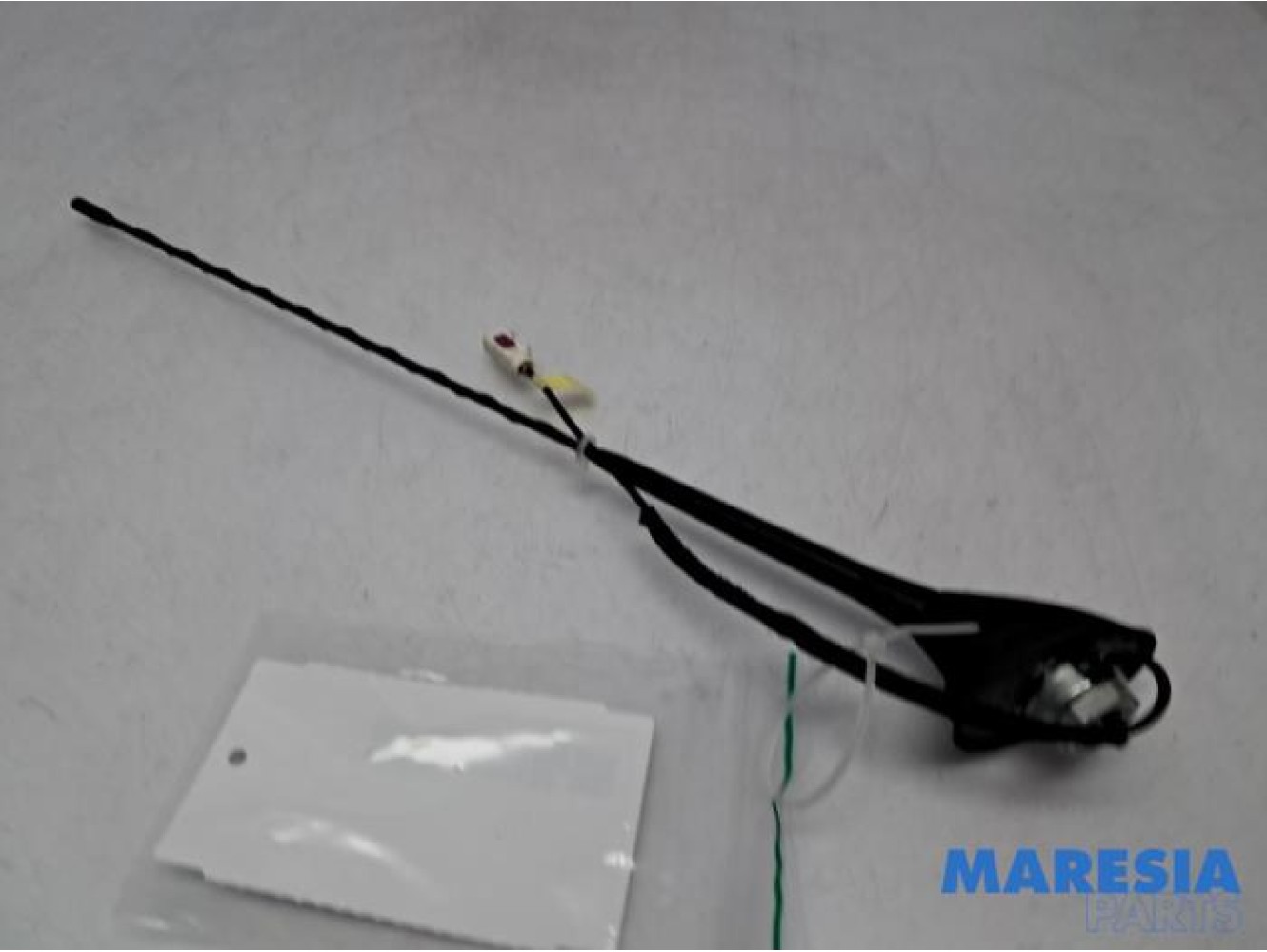 Peugeot - 208 - Antenna