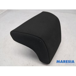 Peugeot - 208 - Headrest
