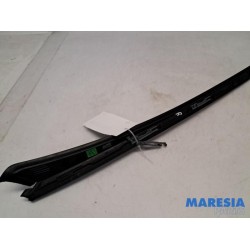 Peugeot - 3008 - Protection montant A droit