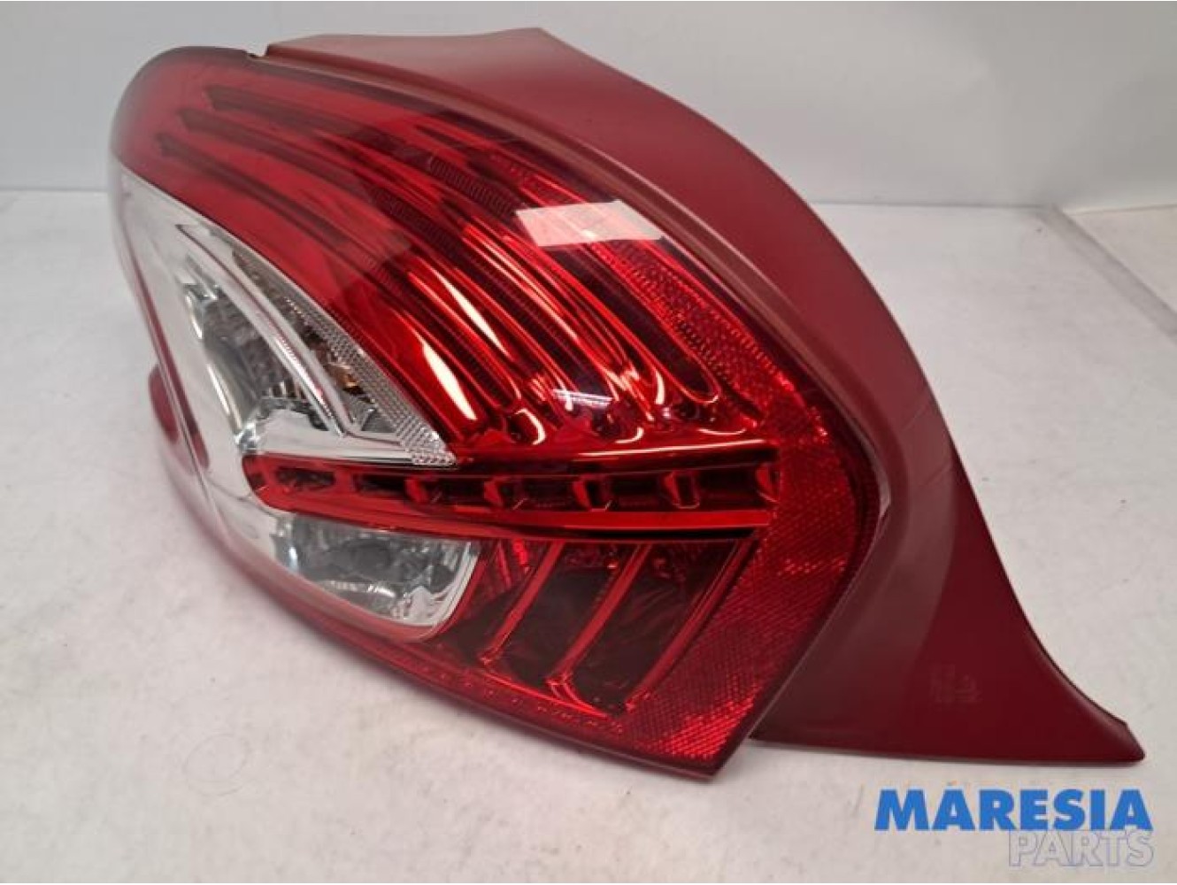 Peugeot - 208 - Achterlicht links