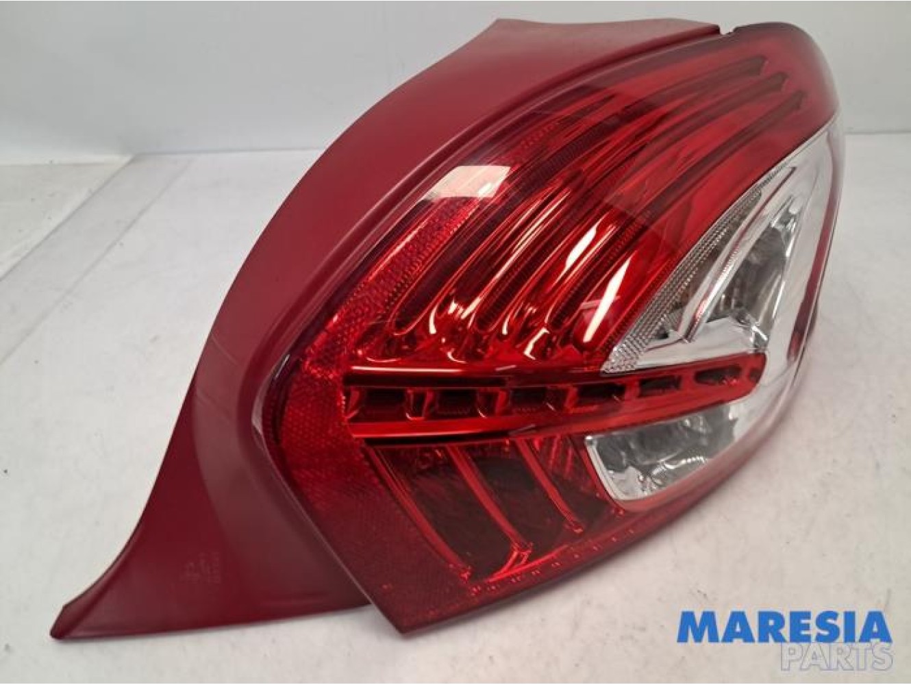 Peugeot - 208 - Taillight, right