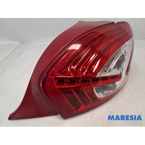 Peugeot - 208 - Taillight, right