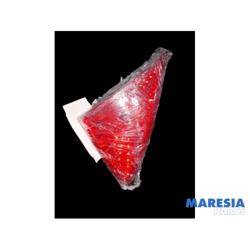 Peugeot - 3008 - Taillight, left