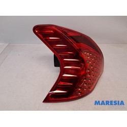 Peugeot - 3008 - Taillight, left