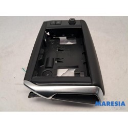 Peugeot - 208 - Radio control panel