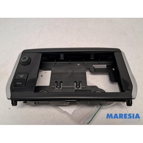 Peugeot - 208 - Radio control panel