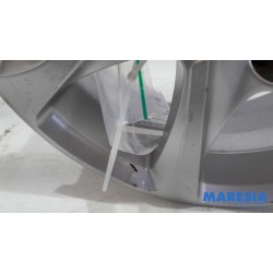 Peugeot - 208 - Wheel