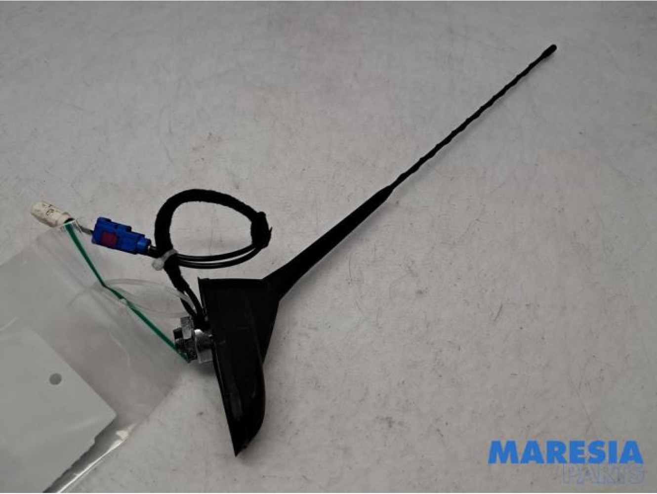 Peugeot - 208 - Antenna