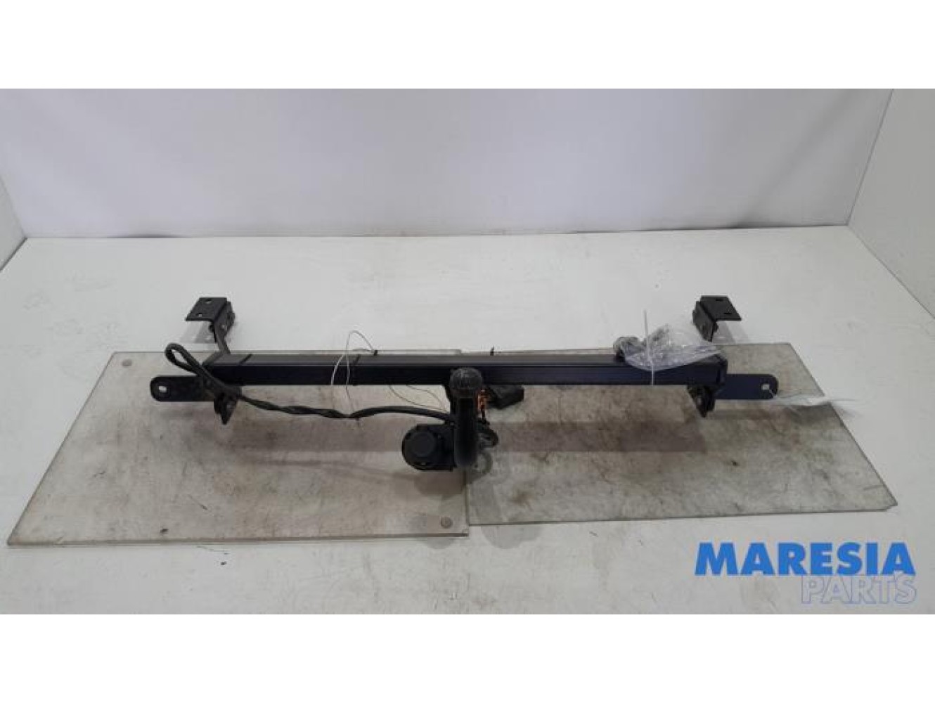 Peugeot - Partner - Towbar