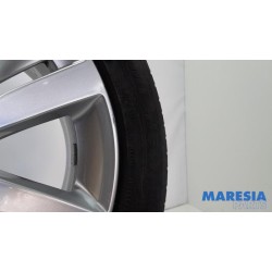 Peugeot - 308 - Sportvelgenset + banden