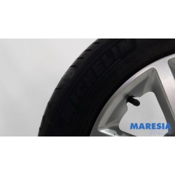 Peugeot - 308 - Sportvelgenset + banden