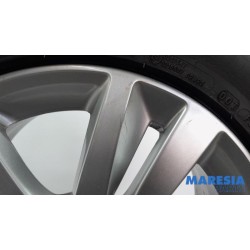 Peugeot - 308 - Sportvelgenset + banden