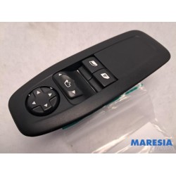 Peugeot - 208 - Multi-functional window switch