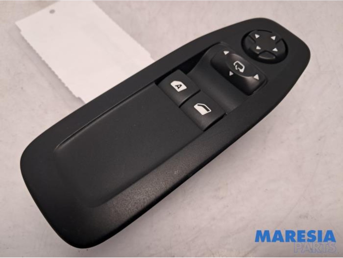 Peugeot - 208 - Multi-functional window switch