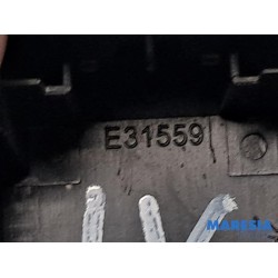 Peugeot - 208 - Multi-functional window switch