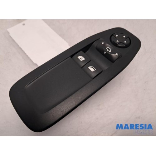 Peugeot - 208 - Multi-functional window switch