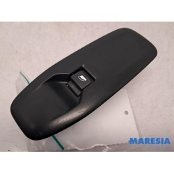 Peugeot - 208 - Electric window switch