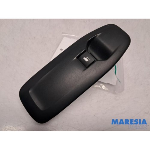 Peugeot - 208 - Electric window switch