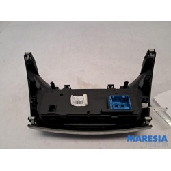 Peugeot - 208 - Heater control panel
