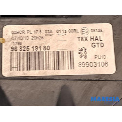 Peugeot - 3008 - Koplamp links
