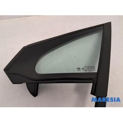 Peugeot - 208 - Quarter light, front left