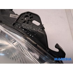 Peugeot - 3008 - Koplamp rechts