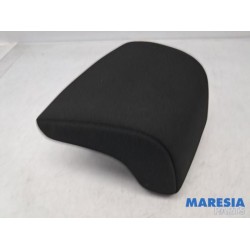 Peugeot - 208 - Headrest