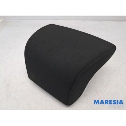 Peugeot - 208 - Headrest