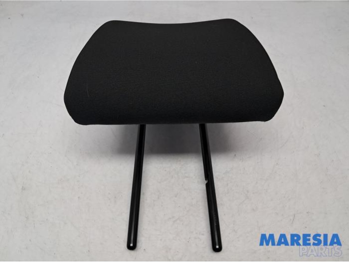 Peugeot - 208 - Headrest