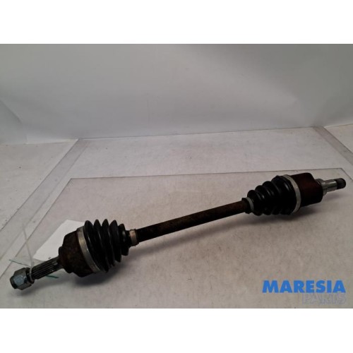 Peugeot - 208 - Front drive shaft, left