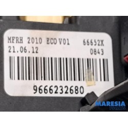Peugeot - 208 - Fuse box
