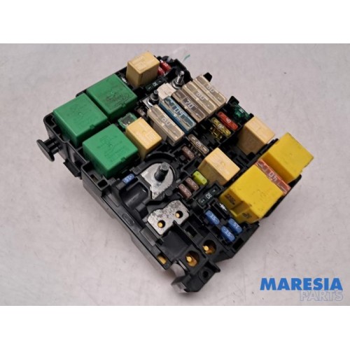 Peugeot - 208 - Fuse box