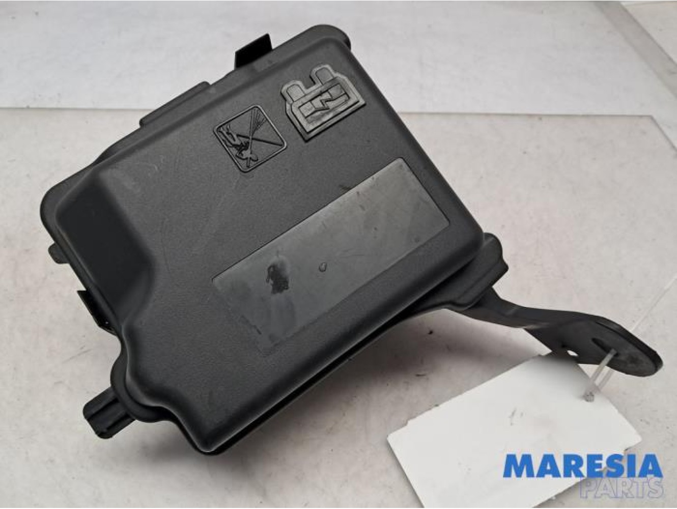Peugeot - 208 - Fuse box