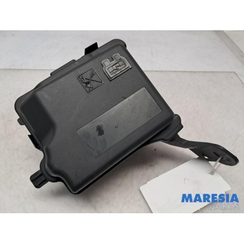 Peugeot - 208 - Fuse box