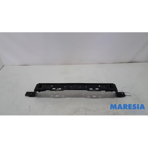 Peugeot - 308 - Radiator bar