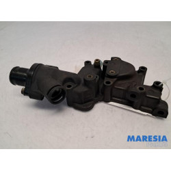 Peugeot - 206 - Thermostat housing