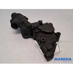Peugeot - 206 - Thermostat housing